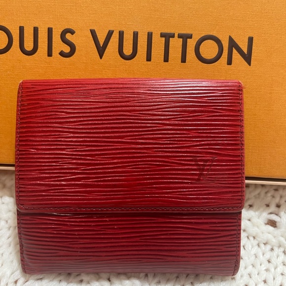 Louis Vuitton Red Epi Leather Ludlow Wallet - Picture 2 of 11